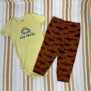 Baby Boy Carter's Shark Outfit Set‎ Size 24M